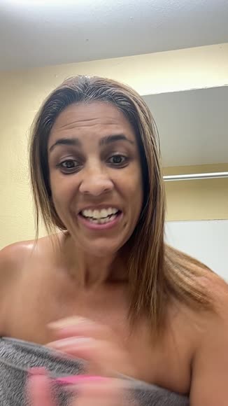 Video review of AMVital Turmeric Glow Body Scrub – Deep Exfoliation & Hydration  by 67bb4d97bc9592ad8dd8b8b2