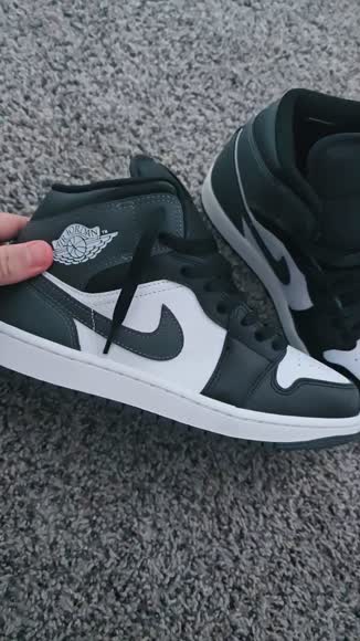 Video review of Wise Sneakers Jordan 1 Mid Black White Iron Grey  by 67b93e4684c6bc5eb22e4156