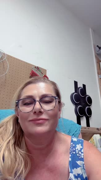 Video review of NOON  Chill Mushroom Gummy Delights  by 67c15e9d3e0273a1b47efe46