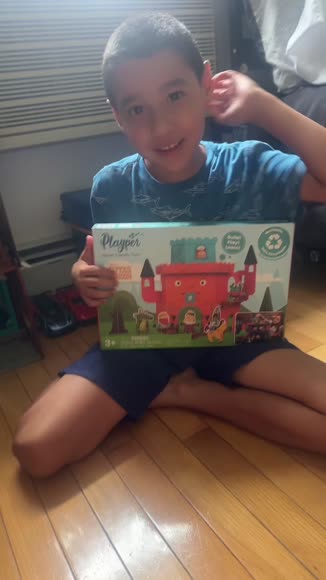 Video review of Playper Buildable Castle Playset for Kids: Curious Kingdom  by 678b26288218a63740ff5c22