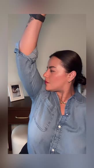 Video review of Truly Beauty Unicorn Fruit Skin Brightening And Smoothing Deodorant  by 679a6a2c11d19656174a8fd6