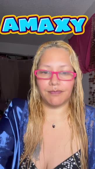 Video review of Amaxy Repairing Hair Vitamin Oil, with Baobab Oil, Marula Oil, Squalane, and Keratin - Nourishing Serum for Shine, Frizz Control and Heat Protection  by 677eb5f80842b261e648670e